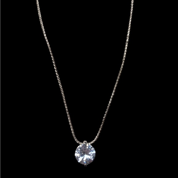 5/$25 NWOT Little Girls Sparkling Solitaire Gem Silver Necklace 14”-16” - Picture 1 of 4